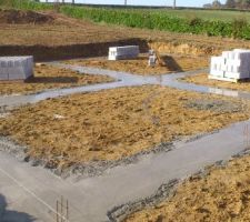 Semelles apr&egrave;s mise en place du b&eacute;ton