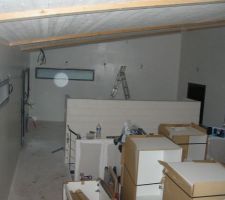 Les murs sont tout peint 2 fois maintenant !