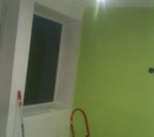 D&eacute;but de la peinture ... d&eacute;part cuisine ! GreeeeeEEEEeEennnn ; )