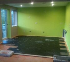 D&eacute;but du carrelage .... cuisine !