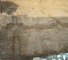 Pr&eacute;paration des tranch&eacute;es pour les fondations