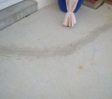Fissuration du dallage extérieur (terrasse).