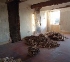 Suppression de la cheminée et d'un canon de cheminée chambre 1er sud
