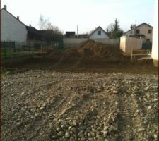 TERRASSEMENT AVEC CHEMIN D ACCES - REALISATION DU TERRASSEMENT LE 14-12-2012