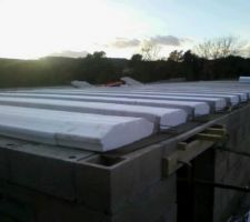 Mise en place du plancher sous la dalle
