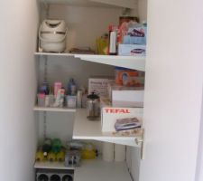 Placard dans le couloir