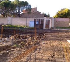 Fondation de propreté et pose des rails