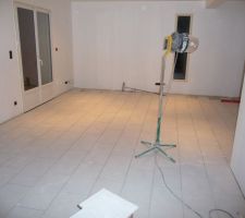 Carrelage dans le salle a manger