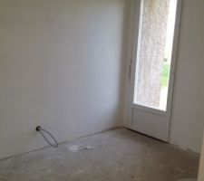 Notre chambre pas encore commencé je doit aller choisir le sol