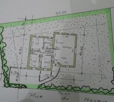 Terrain avec maison implant&eacute;e &agrave; l'&eacute;chelle