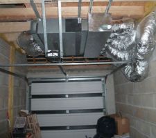 Une partie du gros bébé qui va nous chauffer. heureusement que c'est dans le garage ! ^^