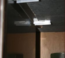 Cuisine
Meubles en ch&acirc;taigner
Plan de travail en granit noir
Evier Luisinox