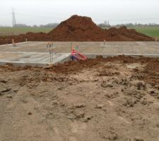 Et voici le vide sanitaire en pr&eacute;fabriqu&eacute; install&eacute; en 3 jours.