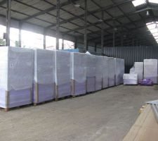 Le jackon atlas (17 palettes)en stockage vu que je suis pas prêt et pas de place sur le chantier