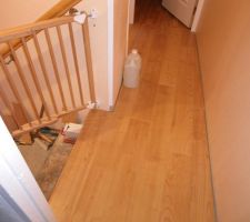 Le couloir fini (enfin, reste les plinthes)