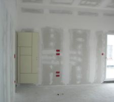 Ponçage en cours.