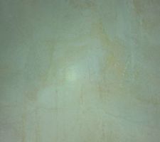 Le carrelage effet beige / gris = pierre naturelle