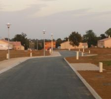 Malgr&eacute; la diff&eacute;rence d'architecture, elle s'int&egrave;gre bien notre maison.