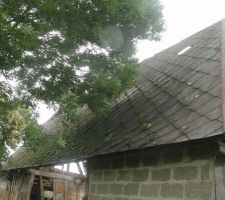 Grange qui a été démonte en juillet autre face
