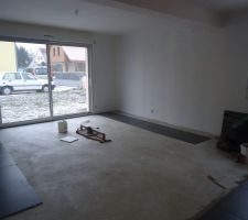 C'est parti pour le carrelage du bas!!!