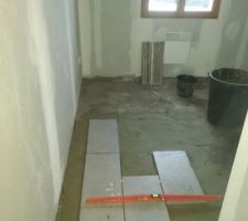 Début carrelage chambre 3