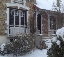 Notre maison sous la neige