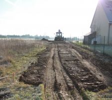 Début de terrassement de l'allée