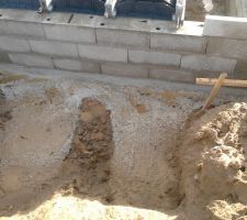 Zoom sur les fondations pour la pompe &agrave; chaleur