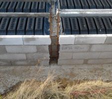 Zoom sur la pilasse dans la continuit&eacute; du mur porteur