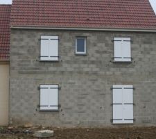 Maison hors d air coter jardin