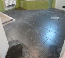 Sol de la salle de bains...