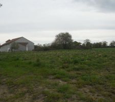 Implantation de la maison sur le terrain.

Date de d&eacute;p&ocirc;t du permis de construire le 10 Mai accepter le 22 Mai 2012.