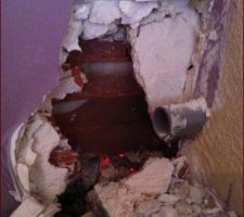 Le brasier dans le mur
