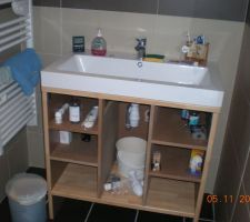 Meuble salle de bain fait maison