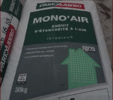 Voilà le produit utilisé pour réaliser l'étanchéité à l'air