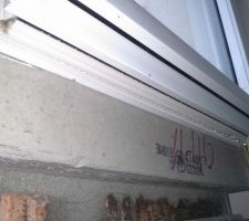 Tappée de la fenetre du garage avec condensation