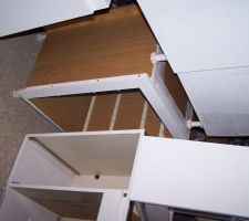 Meuble de la cuisine en 2 couche de blanc