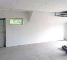 D&eacute;but peintures... on commence par la garage ;-)