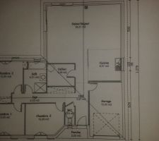 Voici le plan de notre maison. La salle de bain n est pas bien dessiné.Le "garage" sera transformé en pièce par la suite, peut-être une suite parentale on sait pas trop...