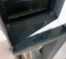 Apuis de fenêtre - avant