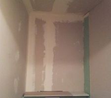Plafond de mes toilettes &agrave; refaire...