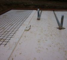 Mise en place de l'isolant et du treillis