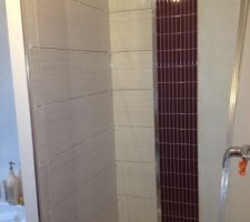 D&eacute;but fa&iuml;ence dans douche