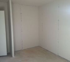 Le placard de la chambre 2