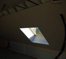 Bel encadrement de velux !