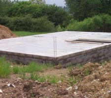 Dalle entre le sous-sol est l'etage de la maison