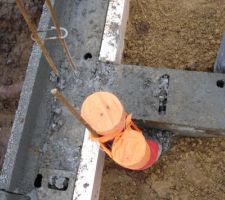 Arrivéz d'eau et vidange ballon d'eau chaude
du mur la douche