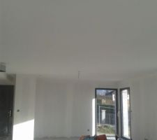 PEINTURE PLAFOND ET SOUS COUCHE DU RDC