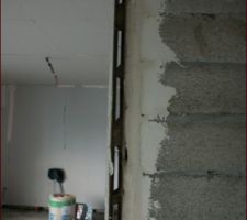 Placo sur mur de parpaing (cuisine)