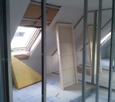 Pose des cloisons à l'étage